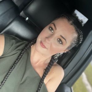 Meet your Posher, Sara